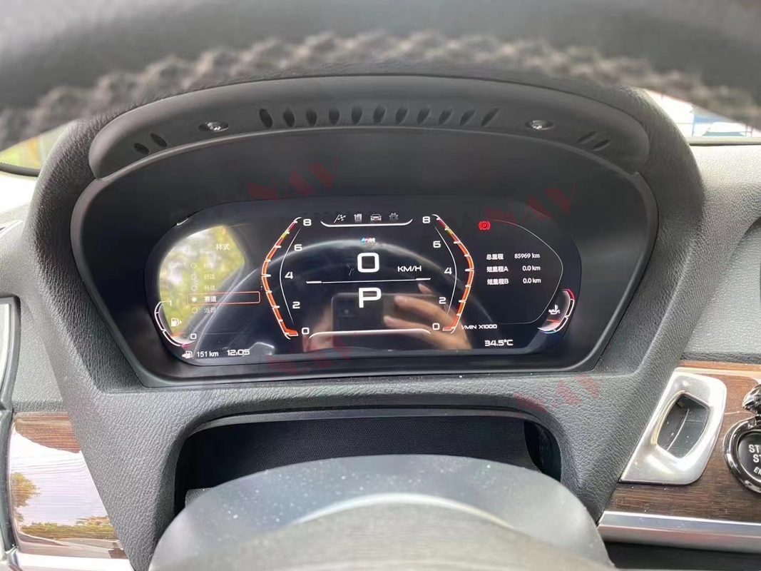 แดชบอร์ดรถ LCD แบบกำหนดเองของคลัสเตอร์ดิจิตอลสร้างใน 1DIN สำหรับ BMW E60 E70 E71